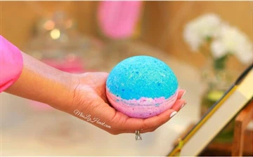 Hur man använder en badbomb på natten?