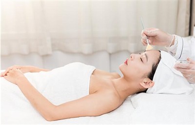Kan badsalt exfoliera huden?