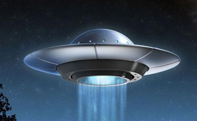 Titta, mystiskt UFO landade i vattnet, gissa vad det är