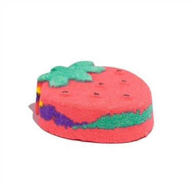 Jordgubbformad badbomb